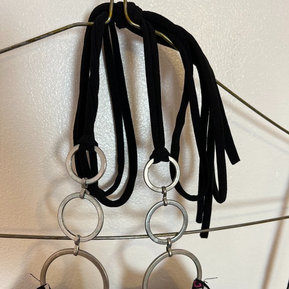 Halter top with circles - Picture 4 of 7